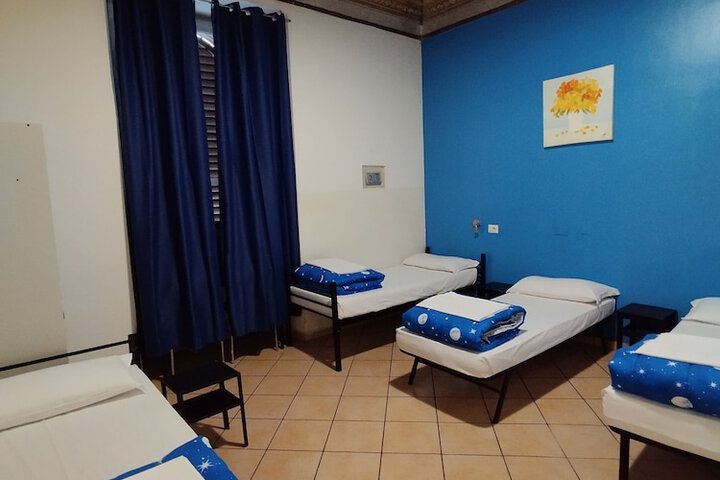 Room 28 of 53