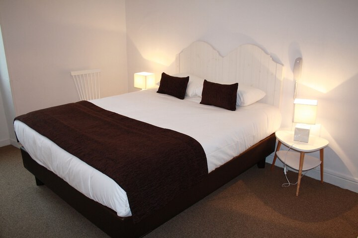 Room 13 of 63