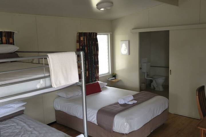 Room 9 of 54