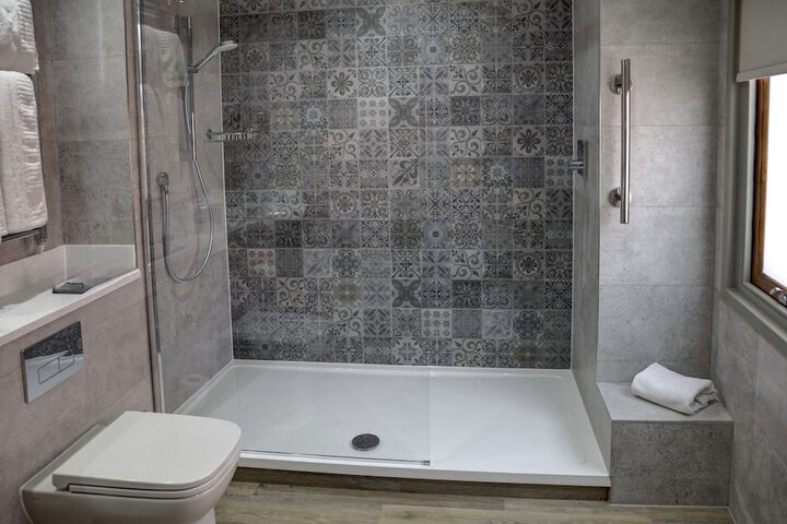 Clean Restrooms
