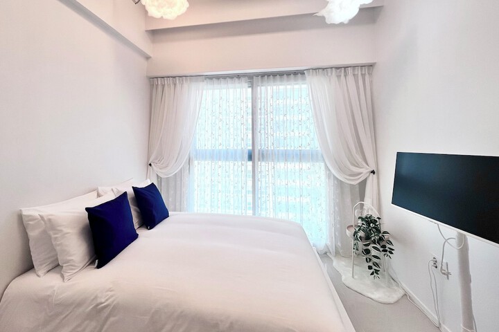 Room 5 of 37