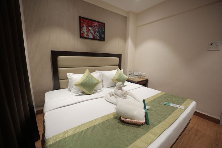 Room 7 of 34