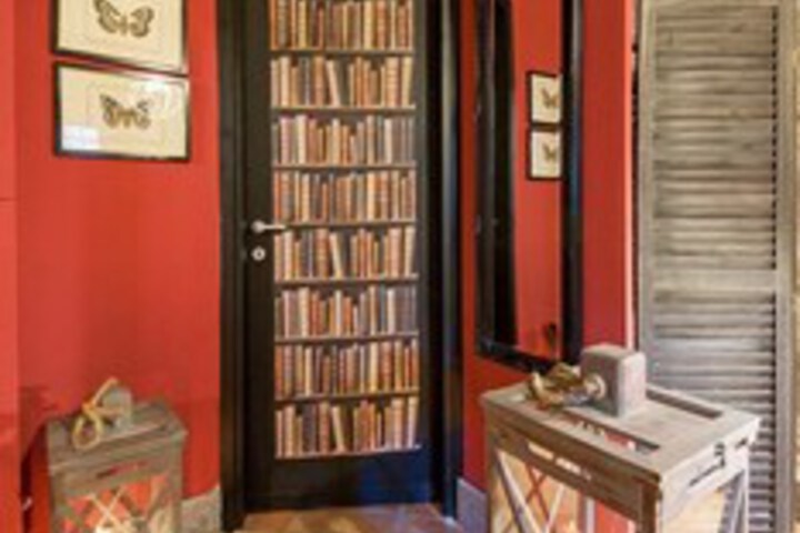 Room 27 of 28