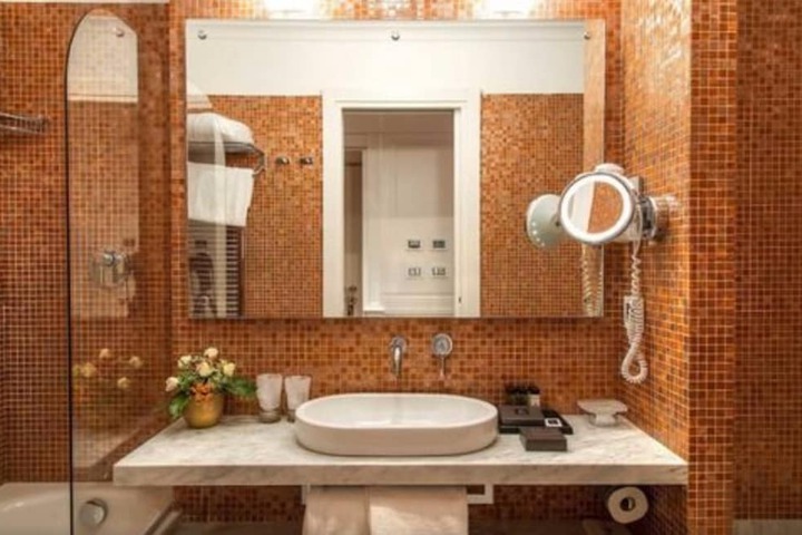Room 75 of 125