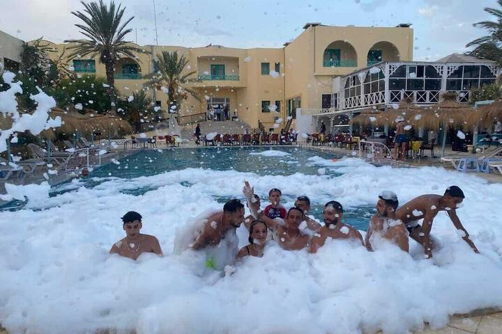 Pool Hotel