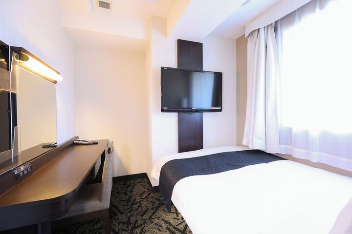Room 8 of 41