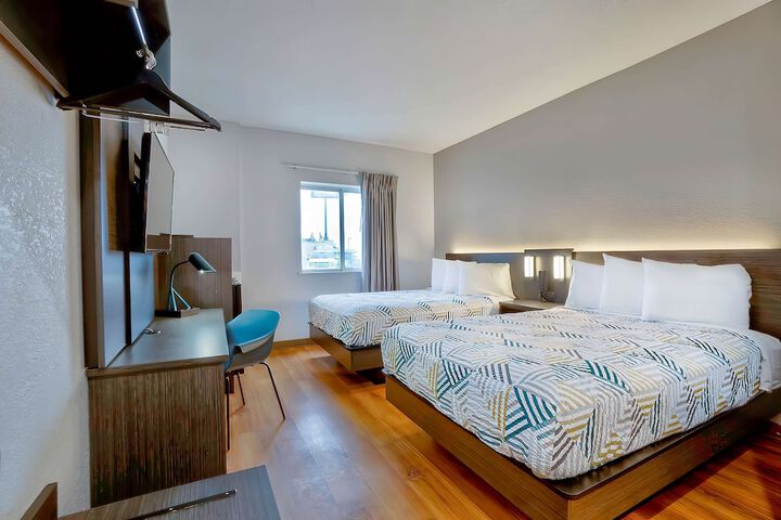 2 Double Beds (5 of 11)