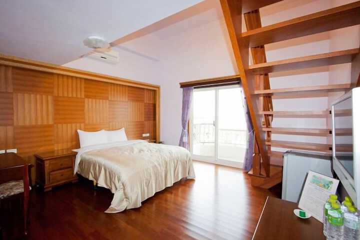 Room 16 of 59