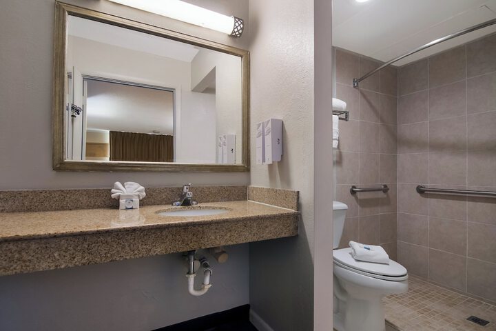ADA Accessible Deluxe 2 Queen Beds with Roll in Shower (3 of 16)