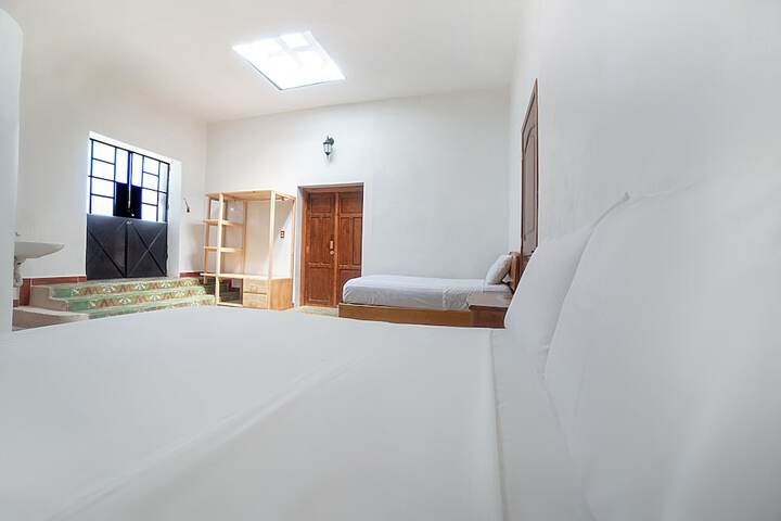 Room 9 of 172