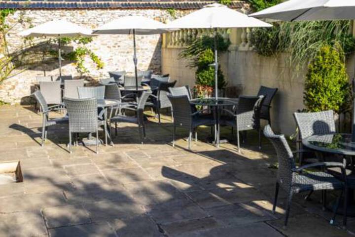 Terrace/Patio 2 of 16