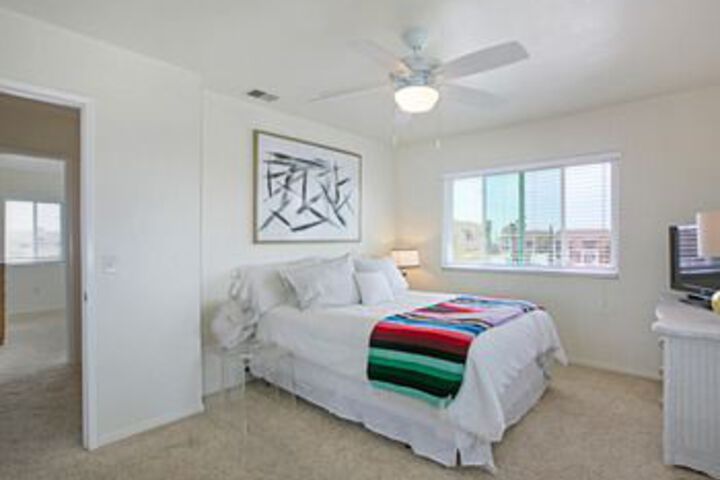Room 14 of 24