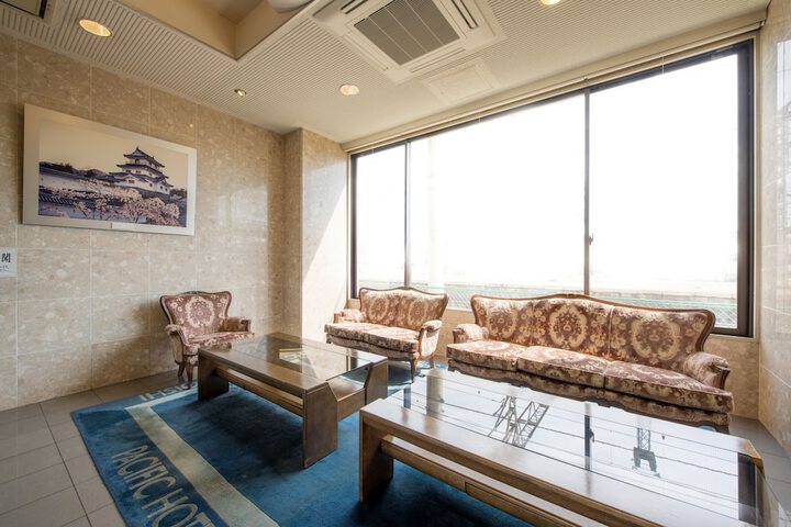 Hotel Lobby