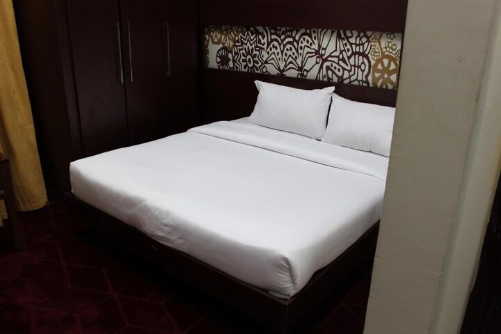 Room 12 of 12