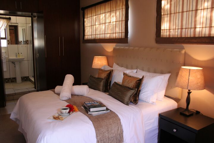 Room 27 of 34