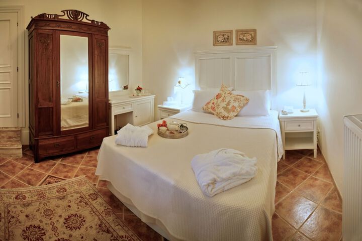 Room 6 of 29