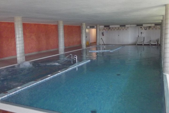 Pool Hotel