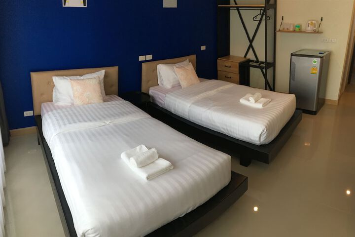 Room 11 of 51