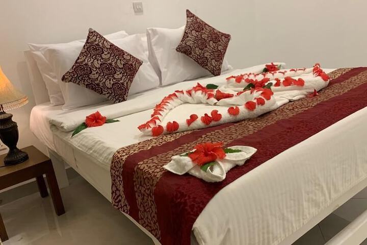 Room 2 of 22