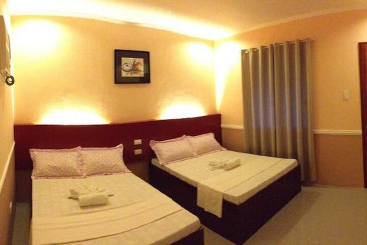 Room 8 of 36