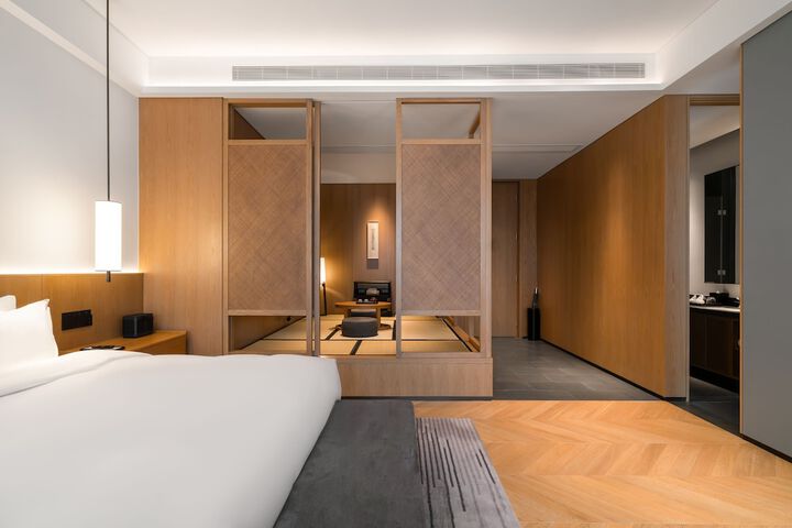 Room 15 of 55