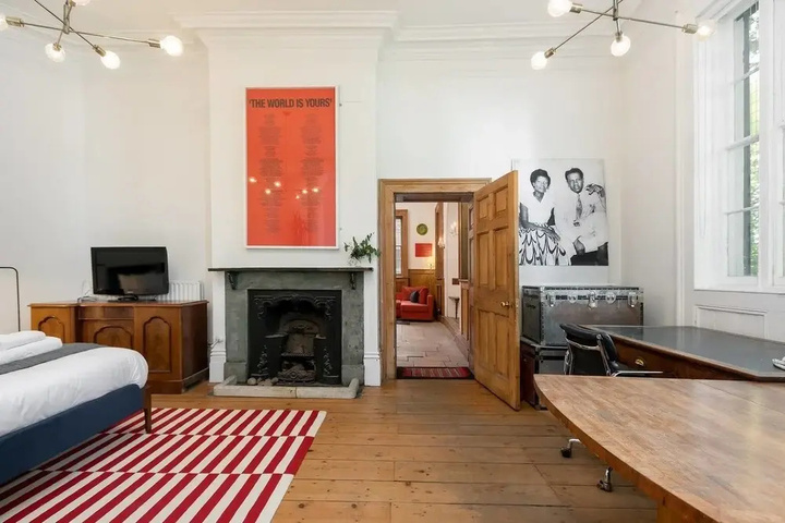 Room 7 of 27