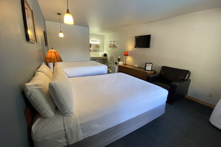 Room 26 of 108