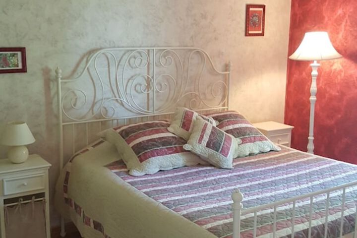 Room 6 of 44