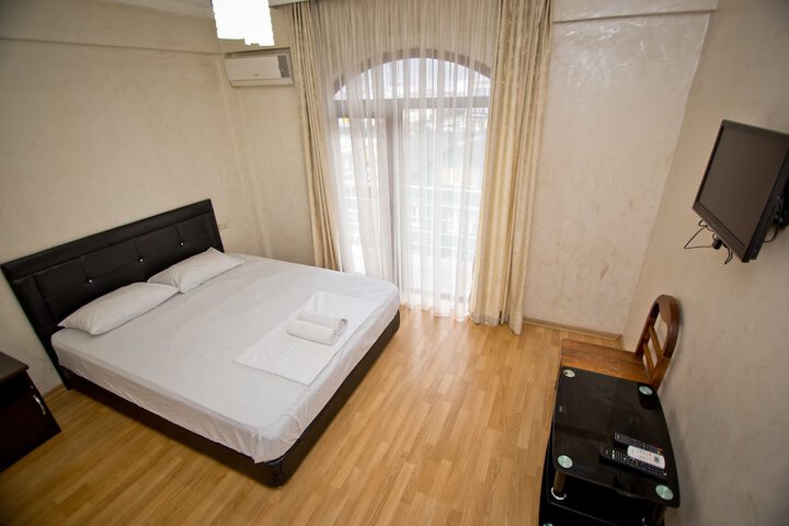 Room 73 of 93