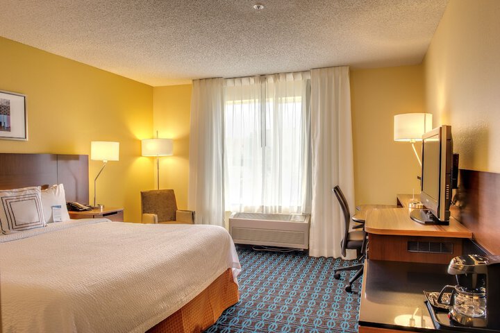 Room 4 of 36