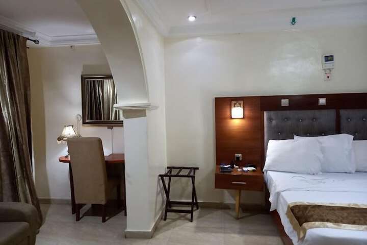 Room 5 of 56