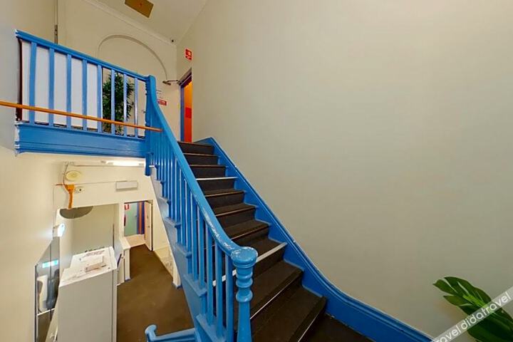 Discover Potts Point Budget Accommodation