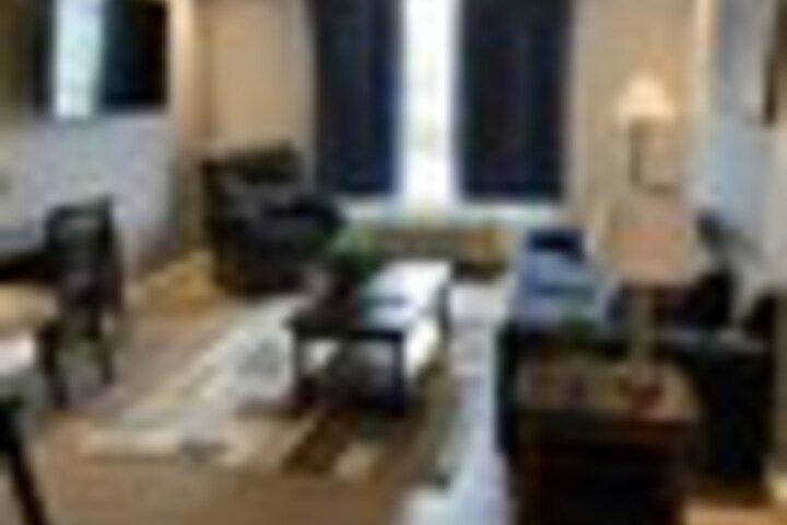 Room 185 of 297
