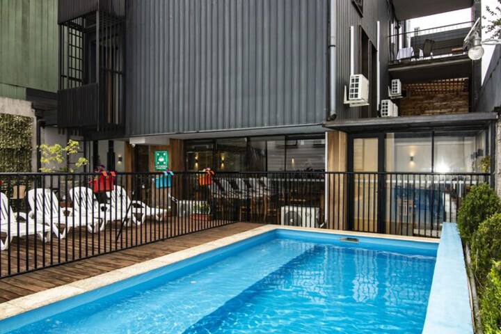 Pool 42 of 70