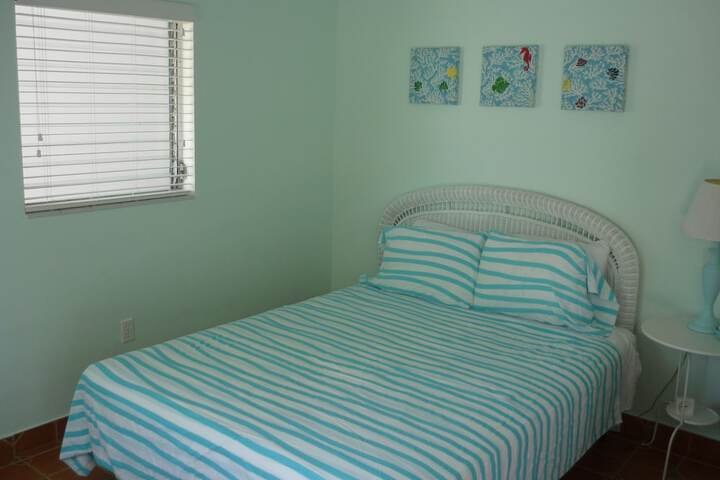 Room 4 of 42