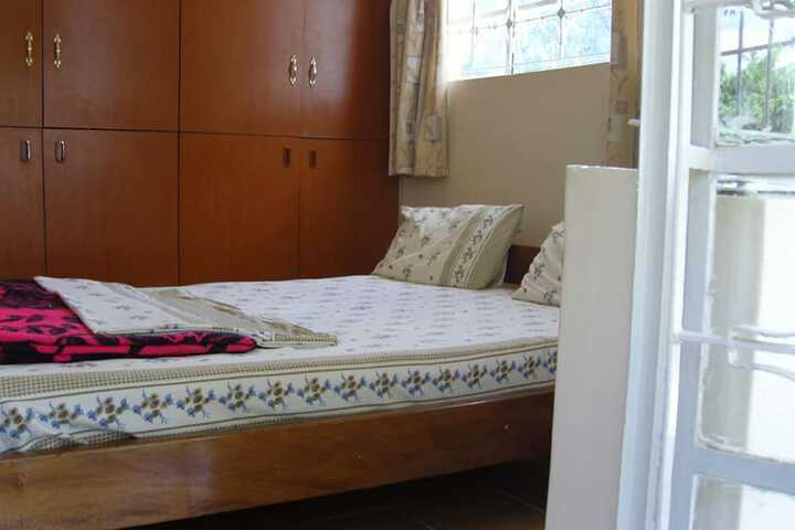 Room 4 of 20