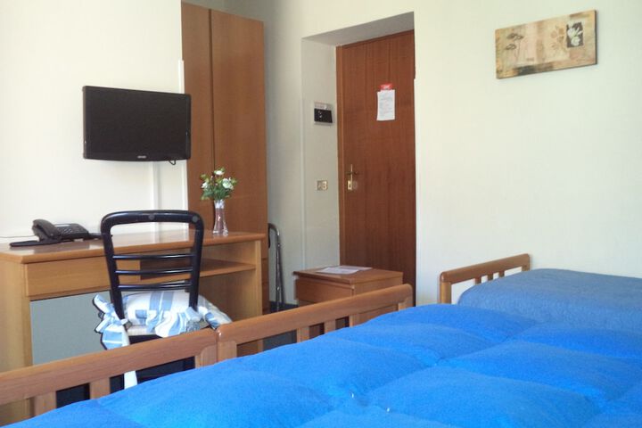 Room 8 of 43