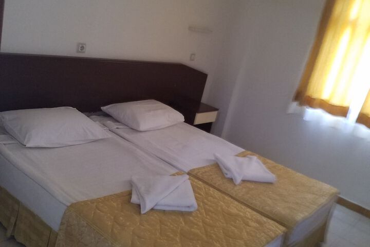 Room 12 of 86
