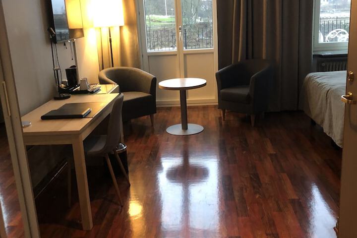 Room 26 of 78