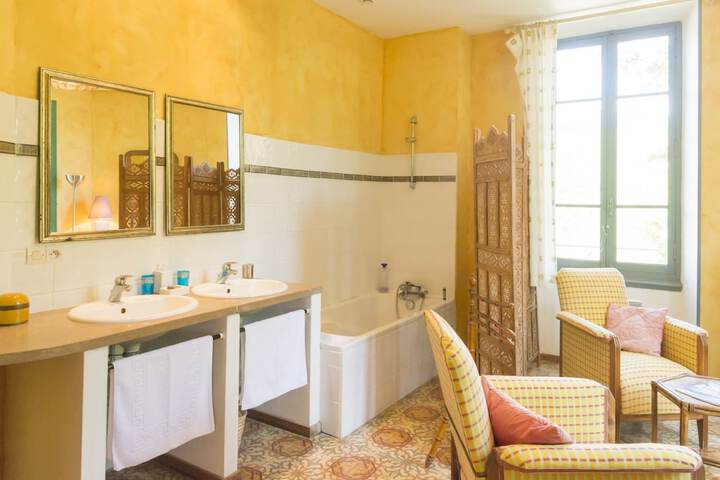 Bathroom Interior Photo