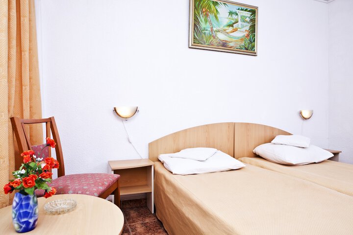 Room 5 of 29