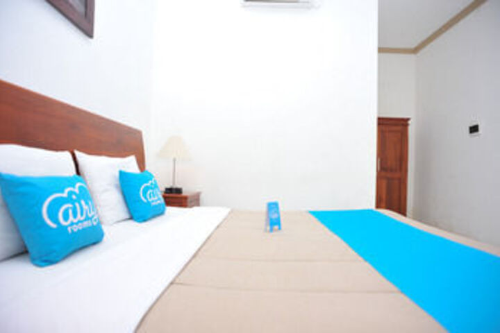 Room 9 of 26