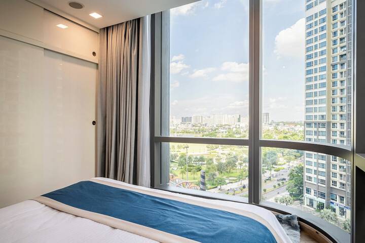 Room 173 of 243