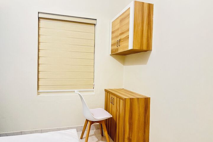 Room 11 of 41