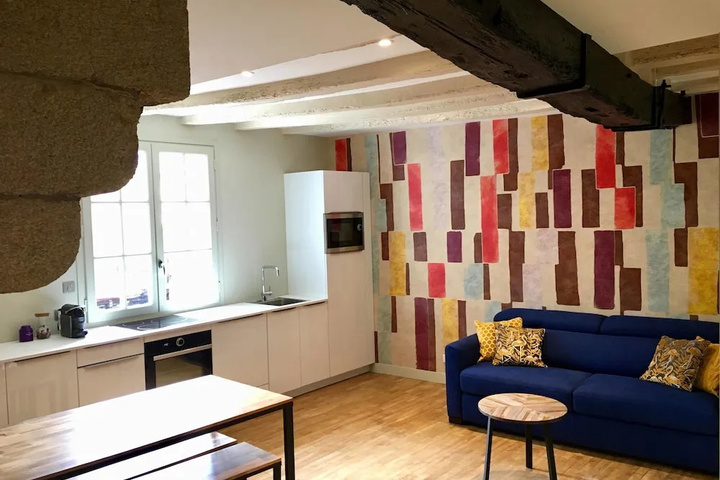 Room 10 of 20