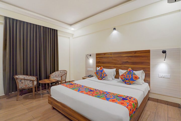 Room 20 of 28
