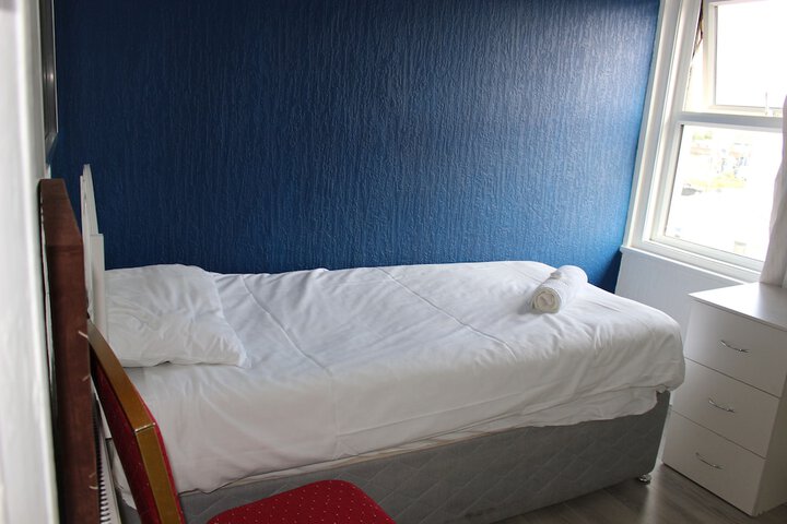 Room 55 of 106