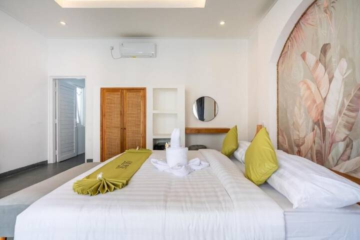 Room 3 of 15