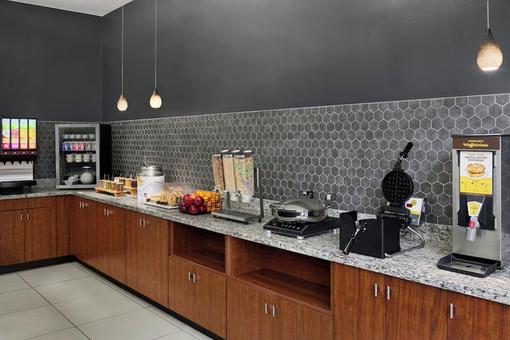 Breakfast/Coffee Service 44 of 50