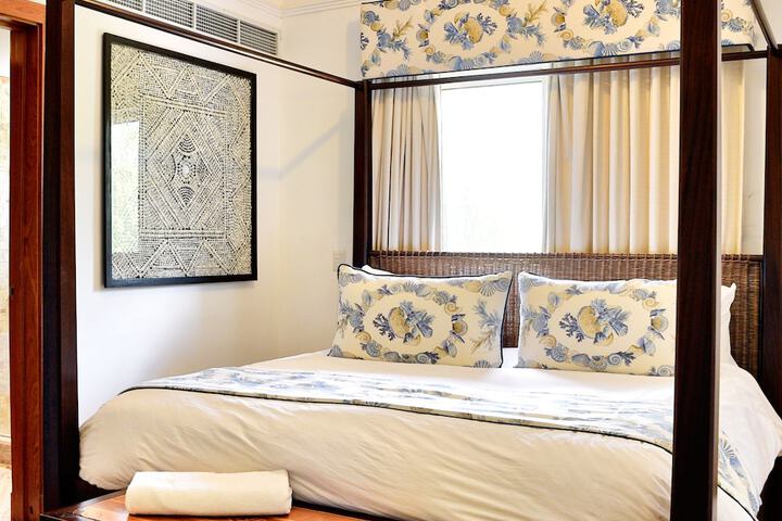 Room 6 of 219